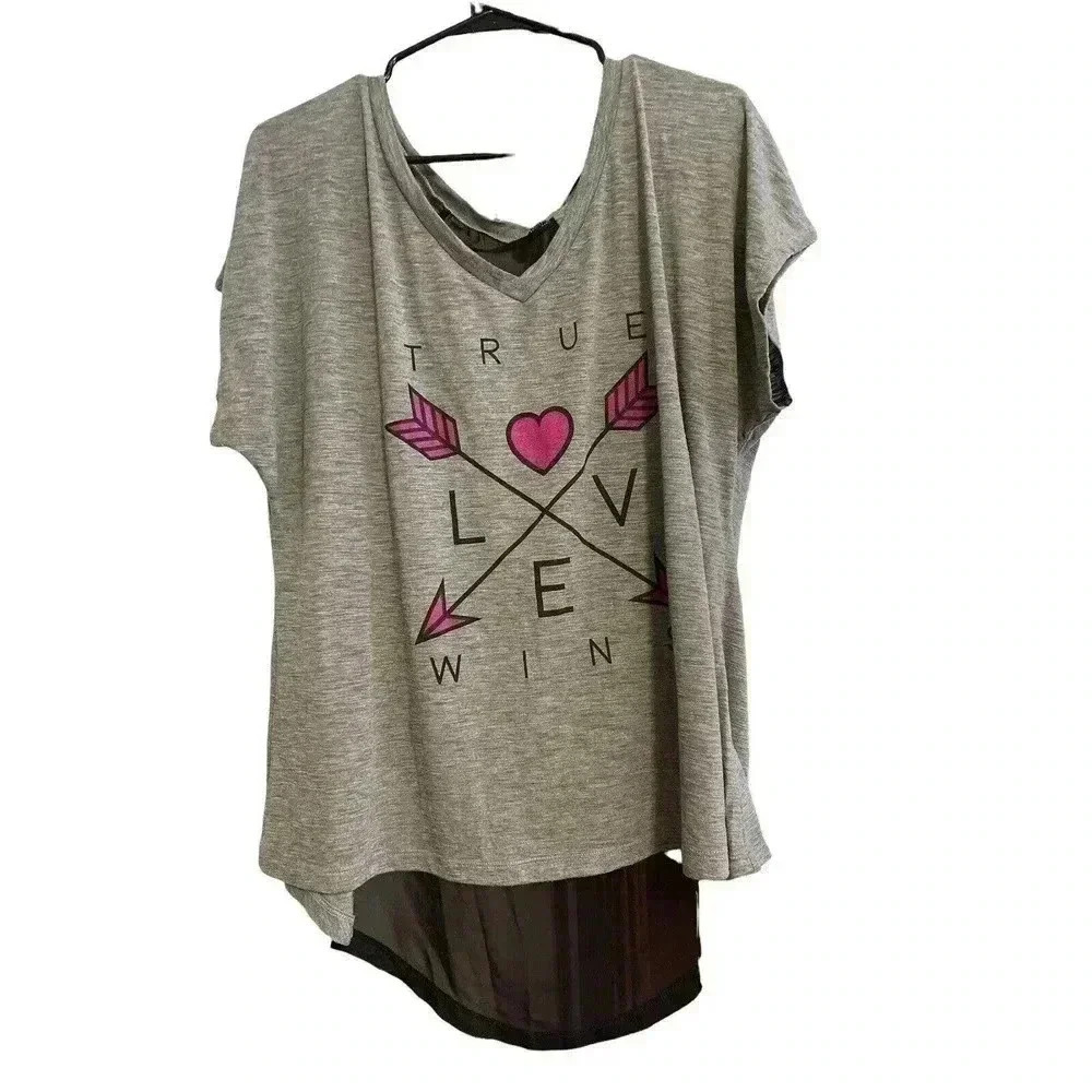 Grey True Loves Wins T-Shirt Torrid Size 0 Black Chiffon Back